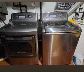 LG Washer and Dryer Set