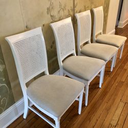 4 Stunning Dining Room Chairs