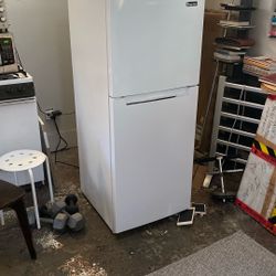 Magic Chef 10.1 Fridge