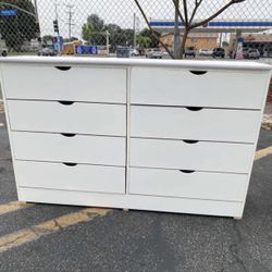 Eight Drawers Dresser 