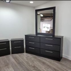 DRESSER WITH MIRROR AND TWO NIGHTSTANDS 