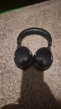Bose ultra quiet comfort headphones