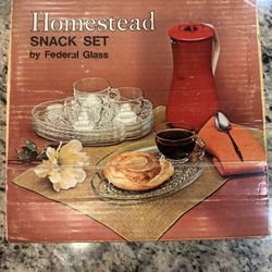 Vintage Federal Glass SNACK SET HOMESTEAD 4 Plates 4 Cups Glassware Set New