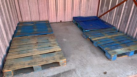 Free pallets
