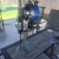 Upholstery Fabric Cutter 