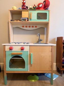 Play Kitchen