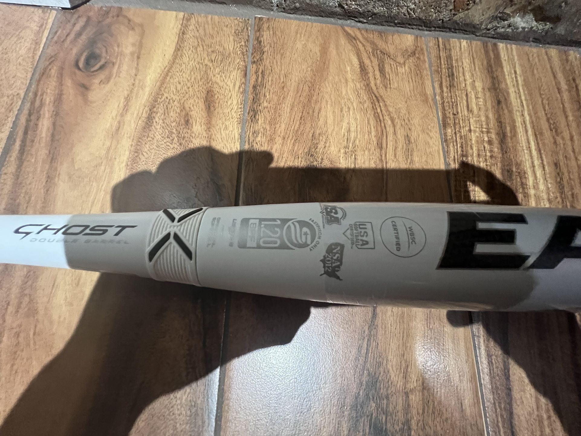 CLOSEOUT 2020 Easton Ghost Fastpitch Softball Bat -10oz FP20GH10
