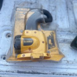 dewalt flashlight
