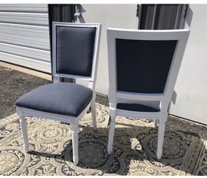 New set of 2 dining chairs