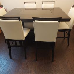 Beautiful Dark Brown Wood Dining Room Set With 6 Chairs For A Steal Price !!!