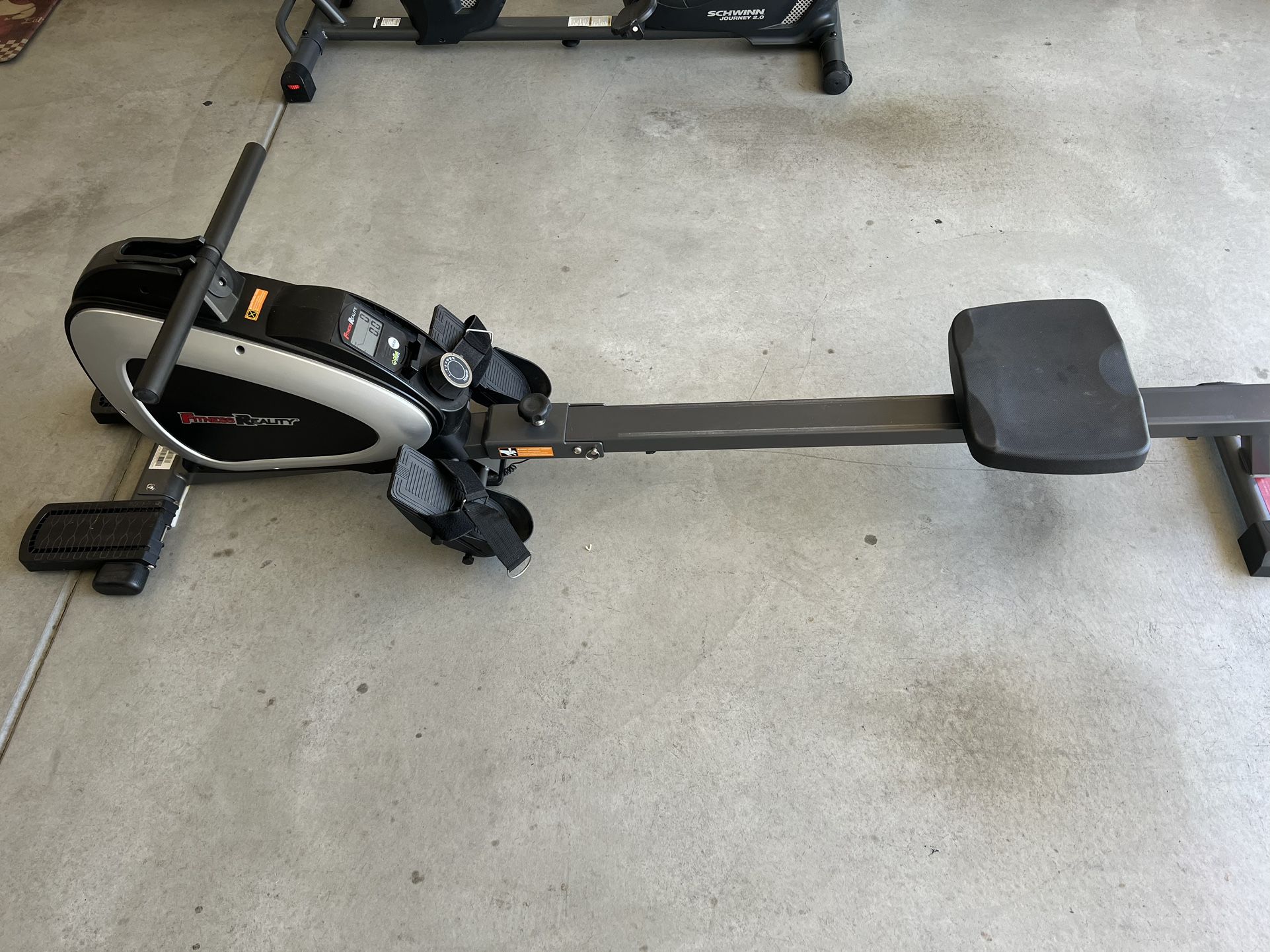 Fitness Reality Rowing Machine