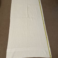 Big Towel 60x29 Cotton Like  New 
