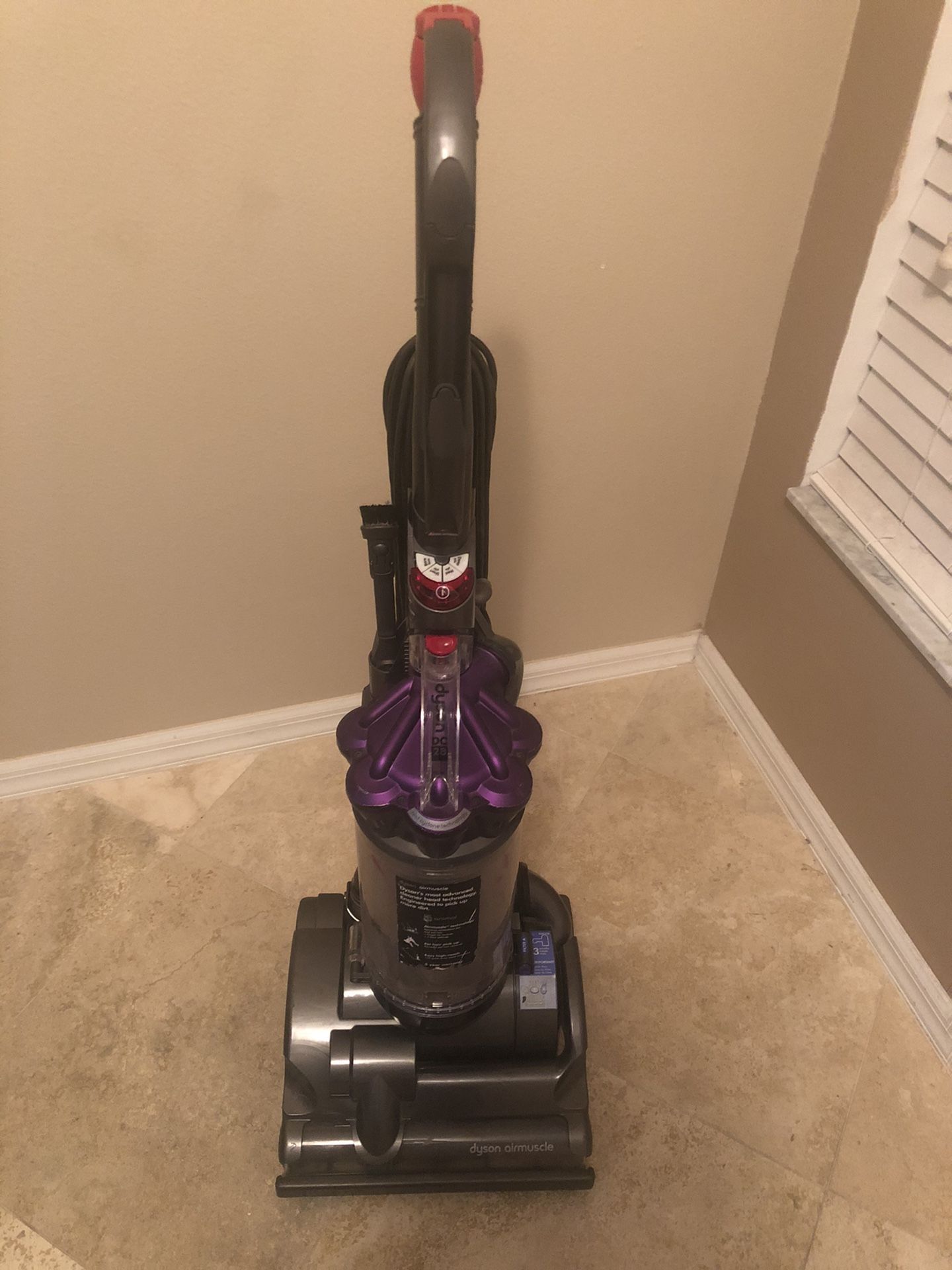 Dyson DC28 Vacuum