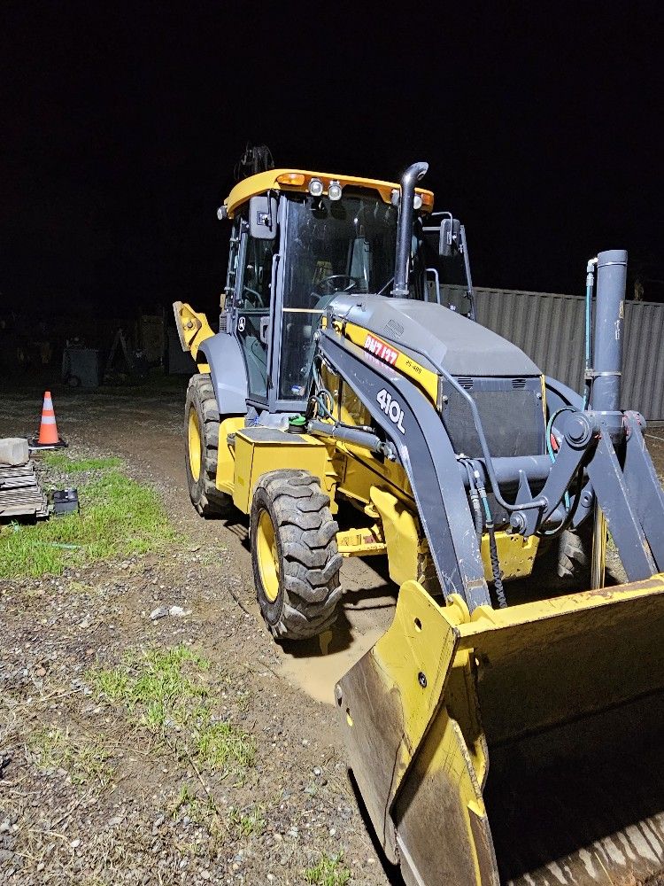 Backhoe Loader JD 410L