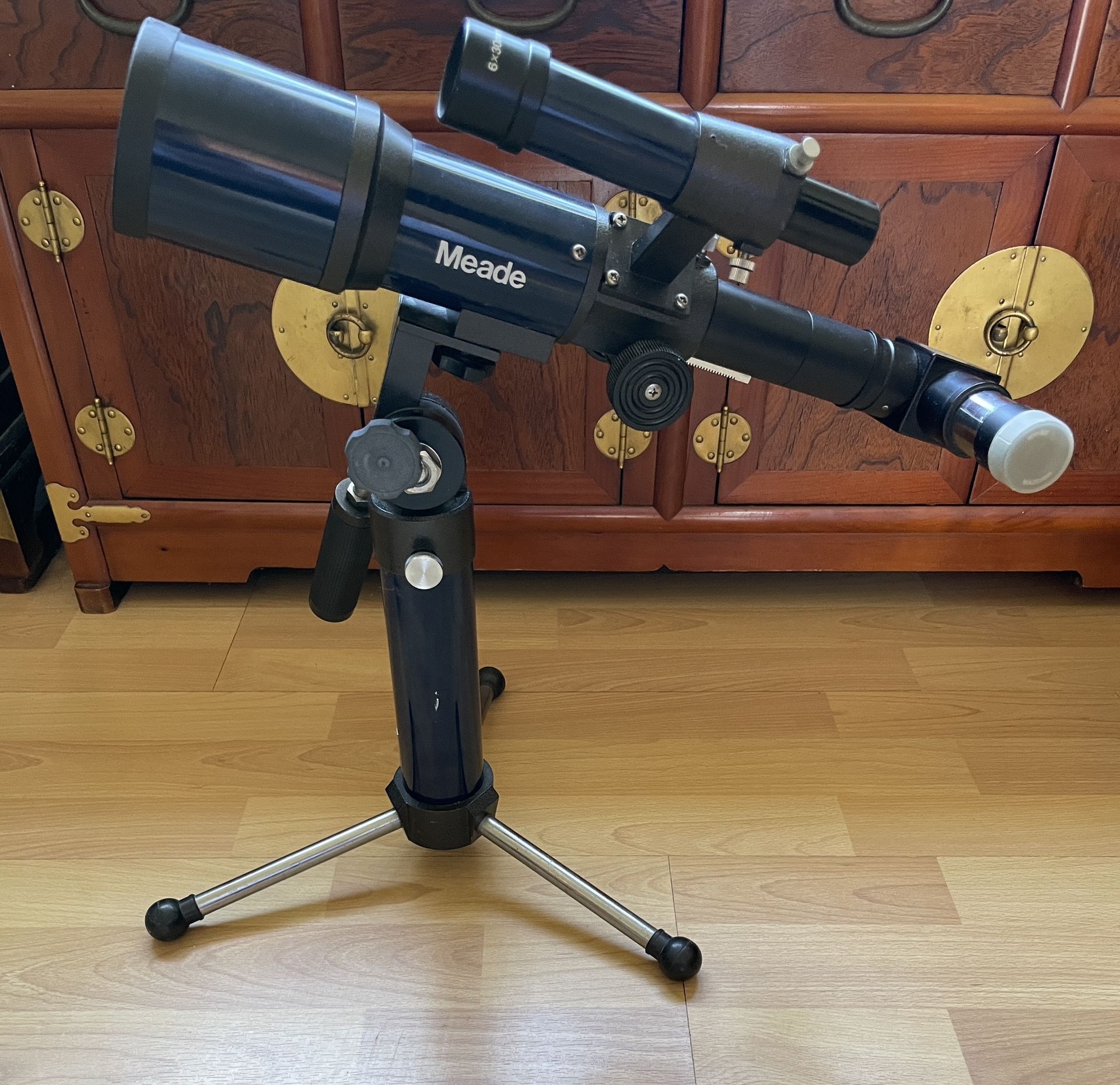 Vintage Meade Model 277 (60 mm F5)