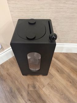Houndsy Kibble Dispenser – Modern Dog Food Storage & Dispenser
