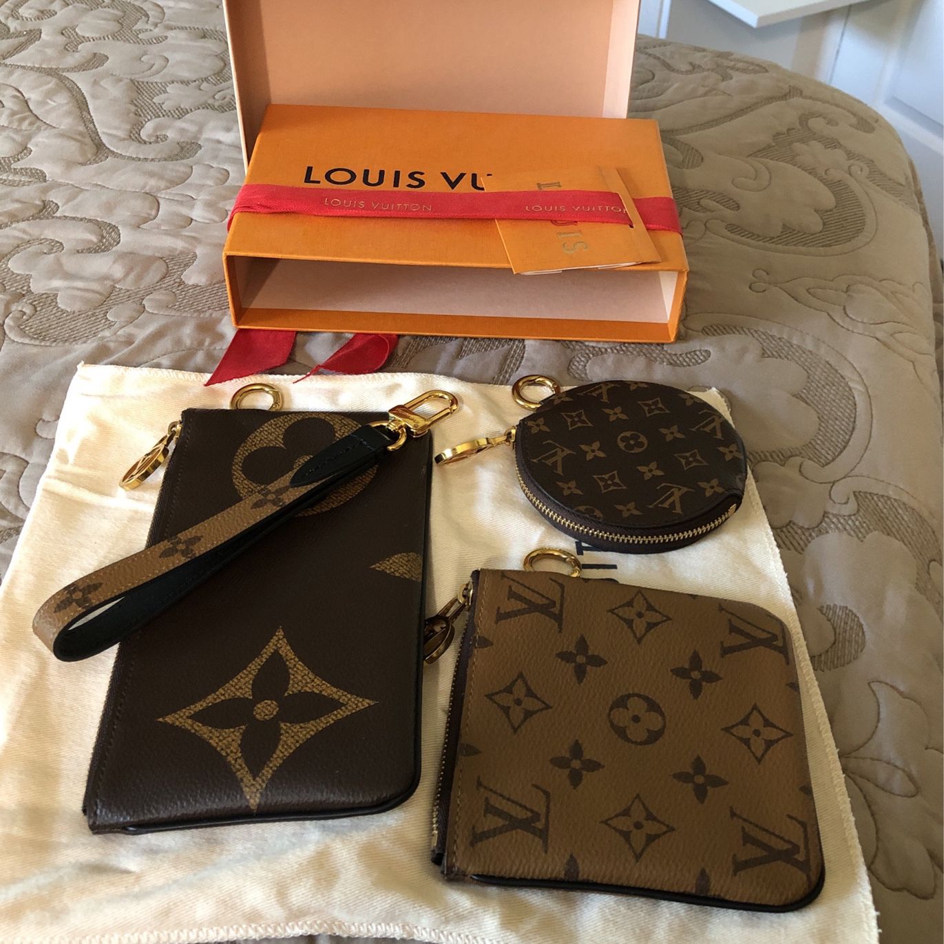 LV 3 Piece Purse/shoulder Bag With Matching Beanie for Sale in Lodi, CA -  OfferUp