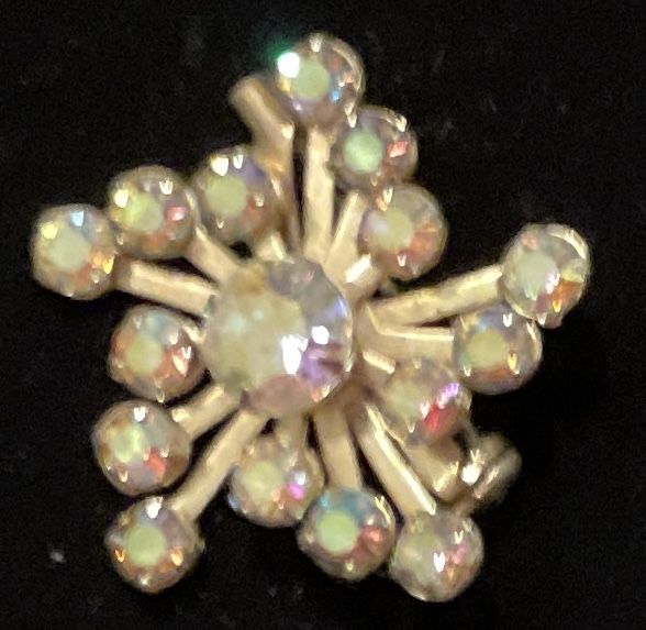Aurora Borealis Star Pin, Vintage Gold tone, Unmarked