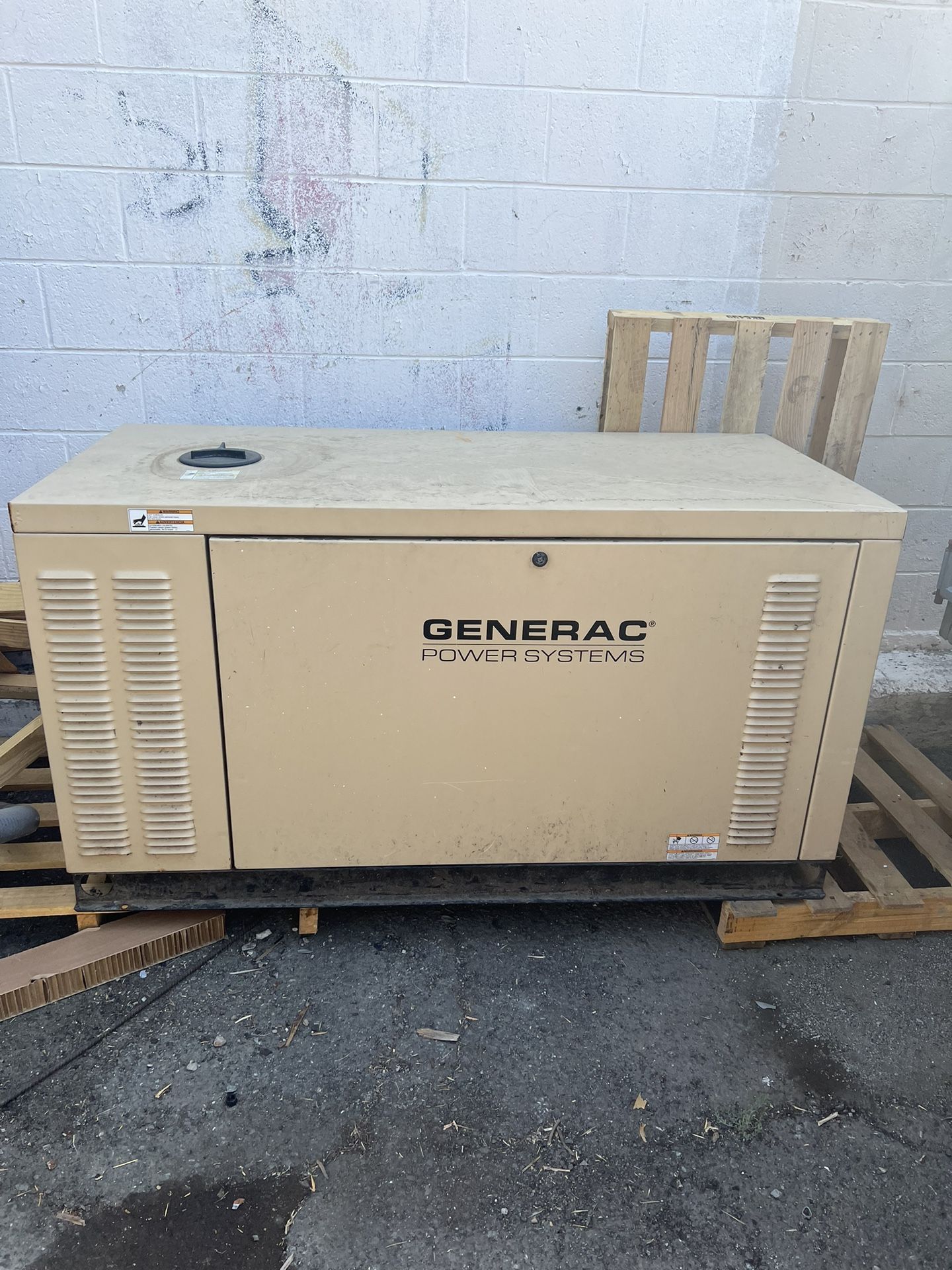 30 Kw Liquid Cooled Generac Standby Generator
