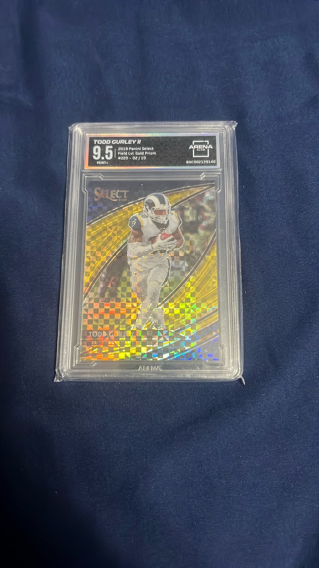 2019 Panini Select Field Level Gold Prizm Todd Gurley /10 Mint+ 9.5