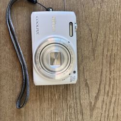 Nikon Coolpix S6800 Digital Camera