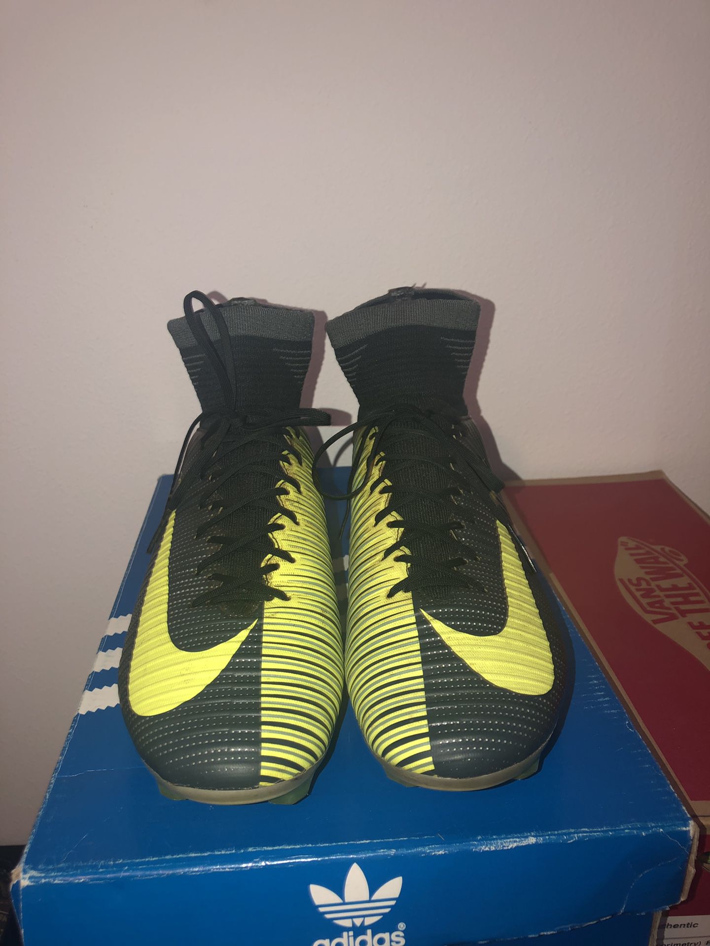 Nine Mercurial soccer cleats Size 8.5