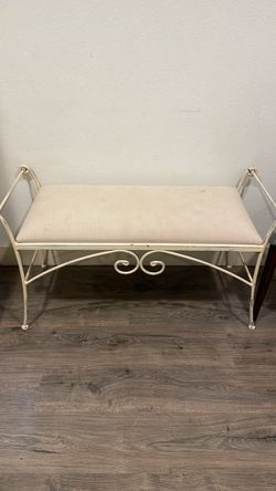 Crème vintage bench