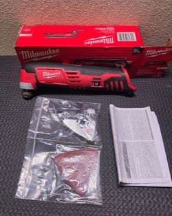 Milwaukee Multi-Tool