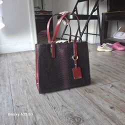 Stylish Burgundy Snake Print Tote Purse with Shoulder Strap