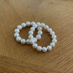 Costume Pearl Bracelets 
