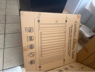 Baby or pet safety gate