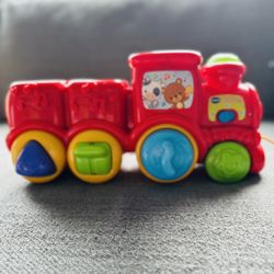 Roll and Surprise Animal Train