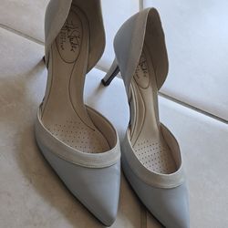 Heels size 8