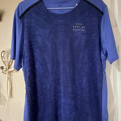 Mens Nike shirt