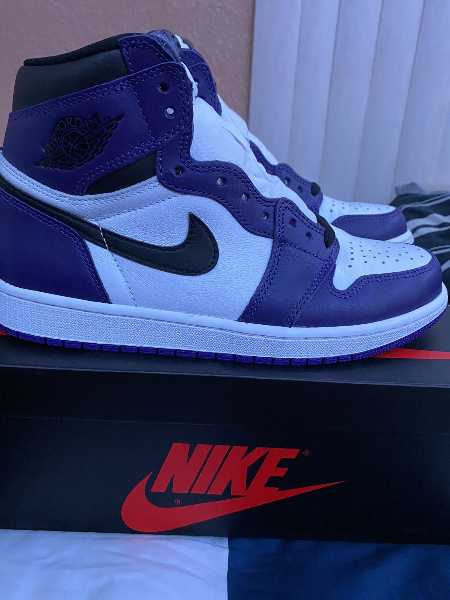 AIR JORDAN 1 HIGH COURT PURPLE SIZE 9