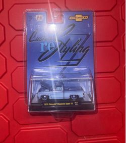M2 trucks set