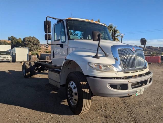 2017 International 22'  Refrigerated Box Truck