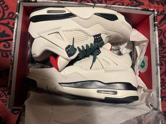 Air Jordan Retro 4 Flight Club