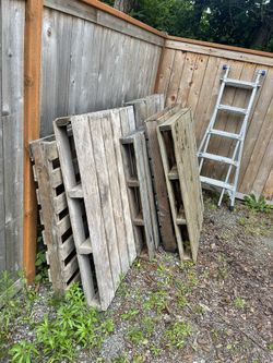 Solid Wood Pallets. 