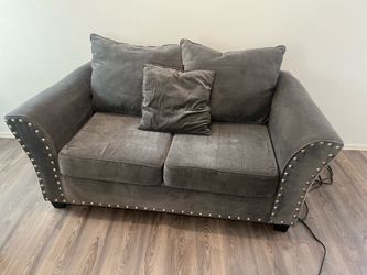 Couch & loveseat