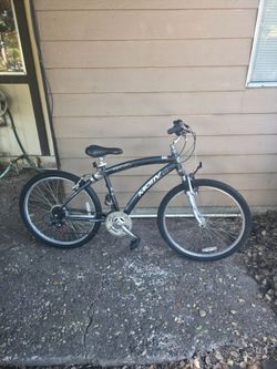Newport 26-in Tire 21 inch frame adult bike