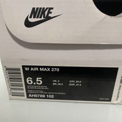 Nike Women 270 Shoes