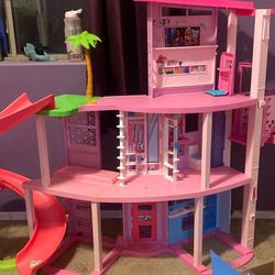 Barbie doll house 