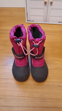 Kid Sorel Snow Boots. Girls size 9