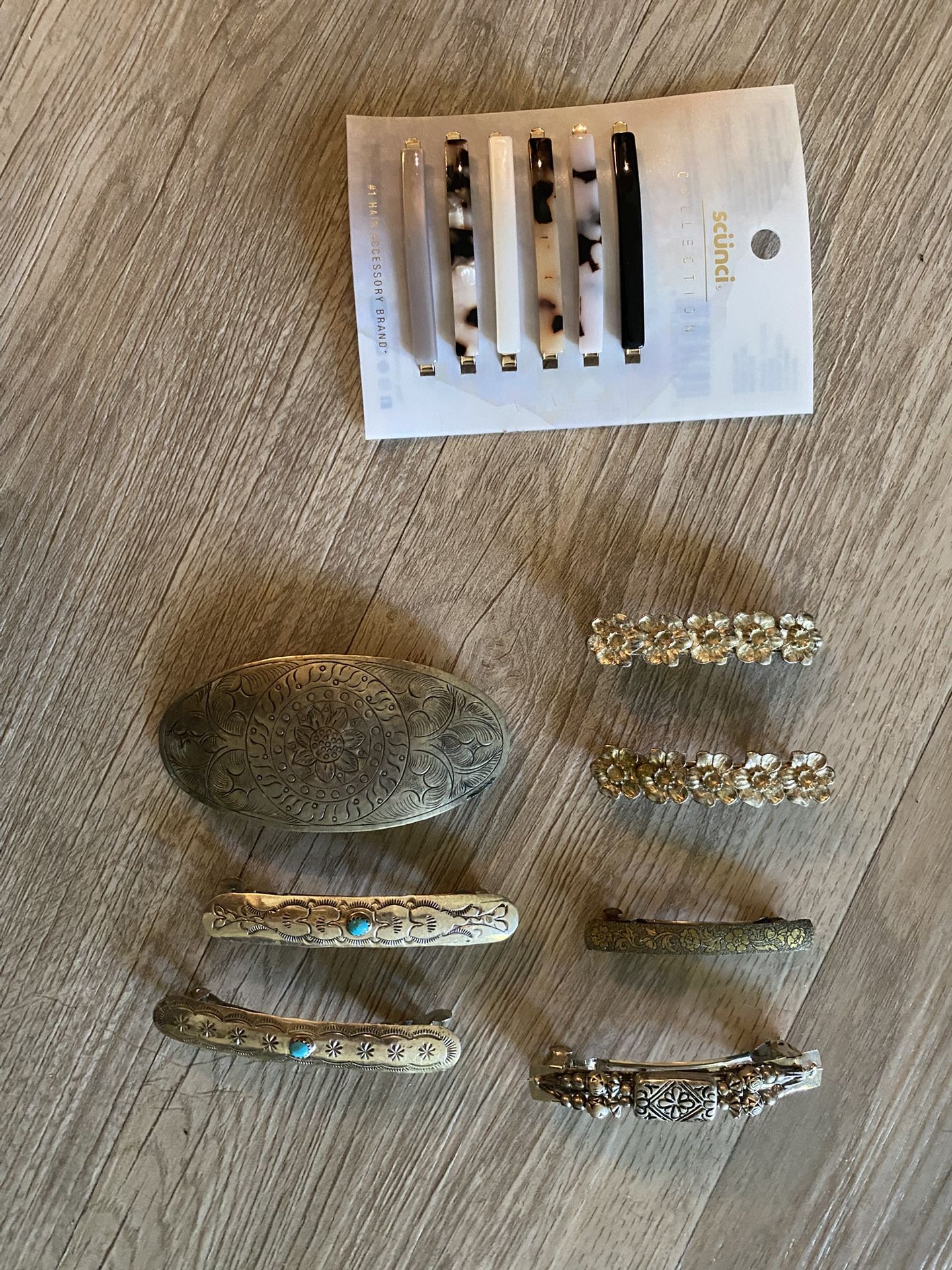 Barrettes