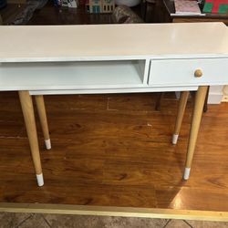 White Desk