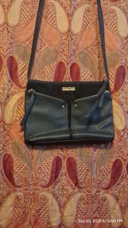 Kenneth Cole "Reaction" shoulder bag