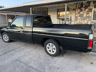 1997 Nissan Pickup