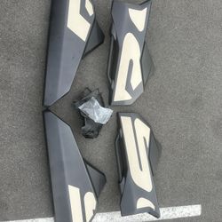 2017 - 2024 Can -AM Maverick x3  driver and passenger complete doors and hardware  