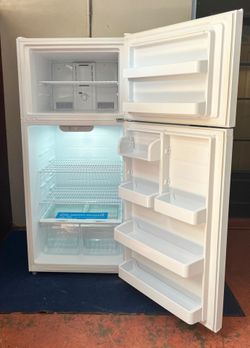 💥🔆❄️Midea❄️🔆💥 White Fridge in Perfect Condition